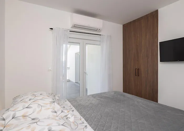 Hedonist Appartement Mimice