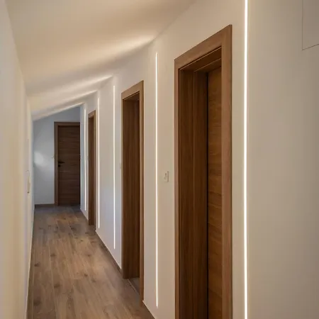 Hedonist Appartement *